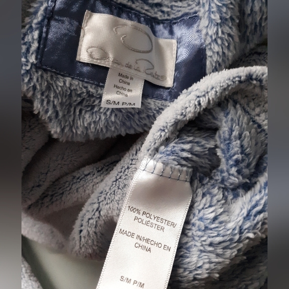 Oscar de la Renta Gray Robe - Picture 5 of 5